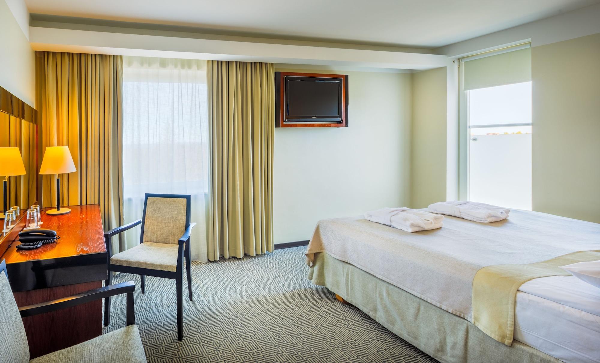 Meresuu Spa & Hotel Нарва-Йиесуу Екстер'єр фото