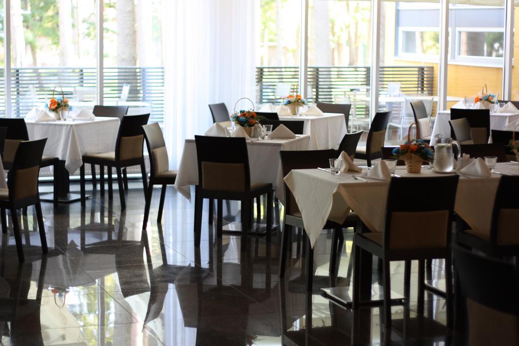 Meresuu Spa & Hotel Нарва-Йиесуу Екстер'єр фото